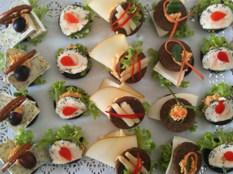 Bild mit einer Canapes-Platte